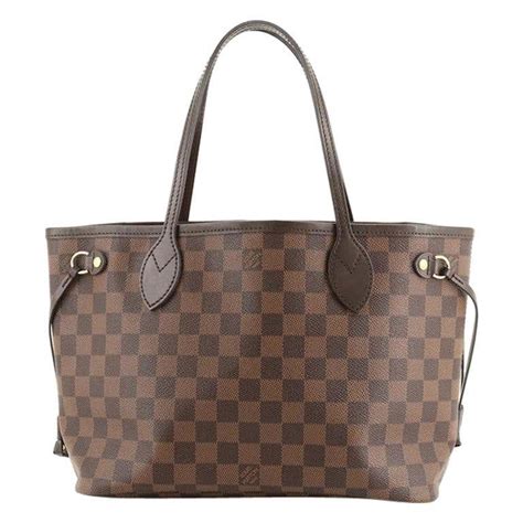 ar2189 louis vuitton price